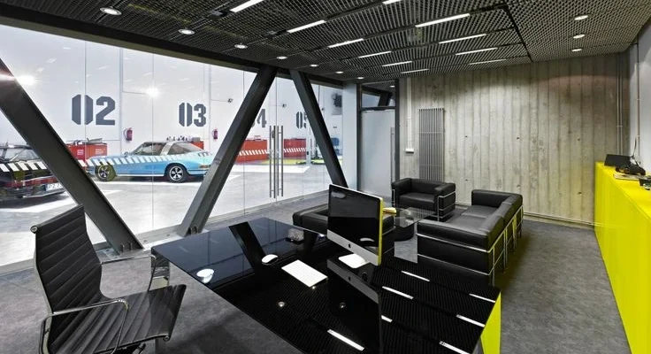 Interior Showroom Produk Lokal